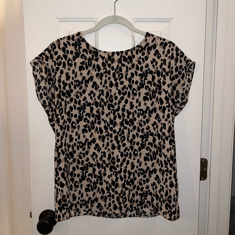 Halogen leopard print short sleeve top